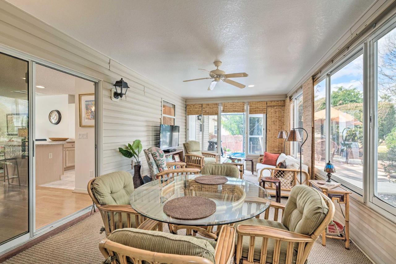 Home In The Villages With Lanai And Private Hot Tub! Экстерьер фото