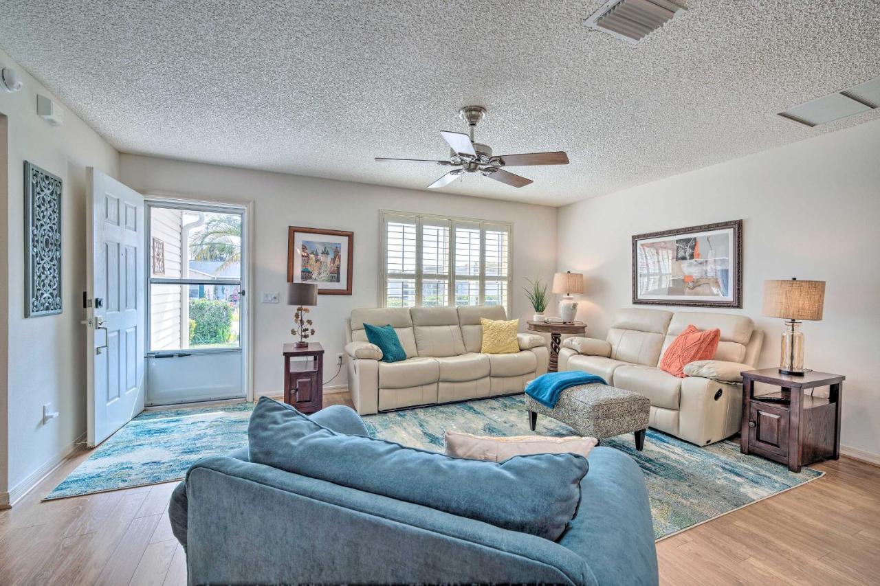 Home In The Villages With Lanai And Private Hot Tub! Экстерьер фото